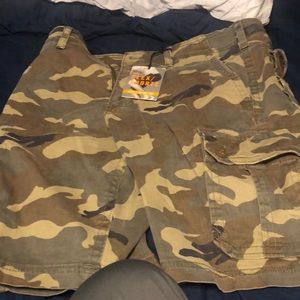 Men’s American eagle camo shorts